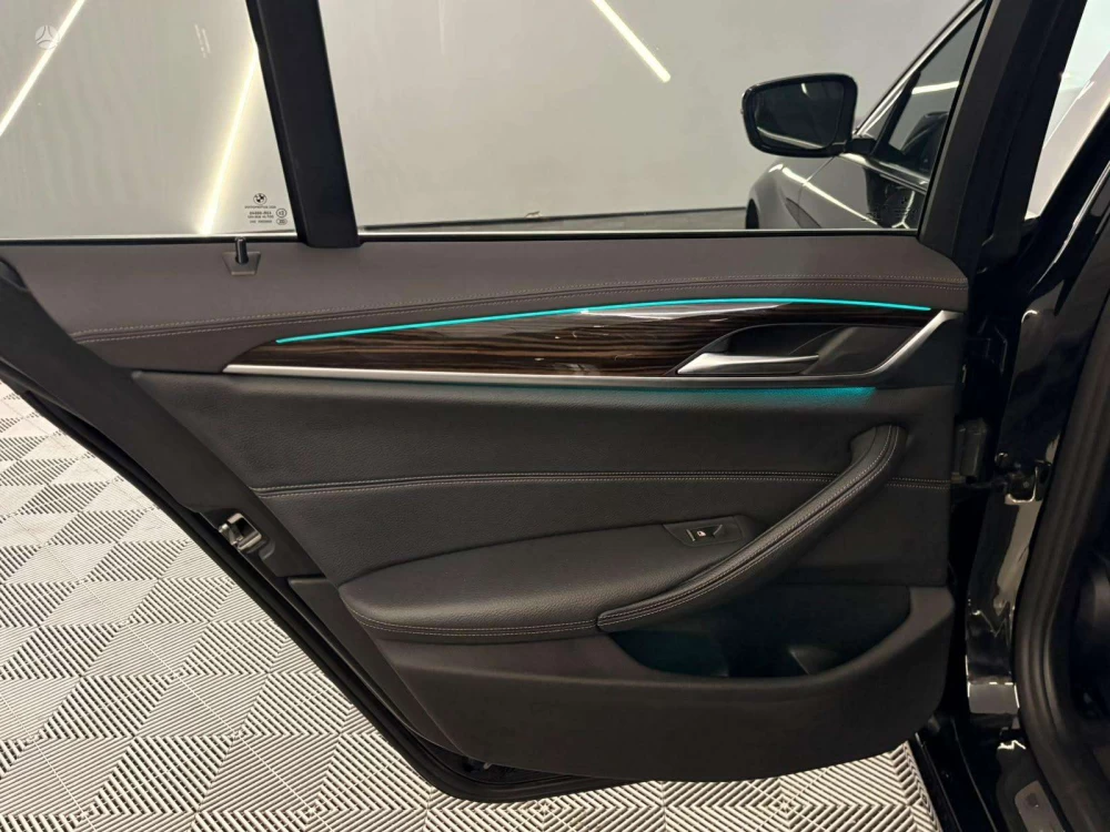 2021 BMW 520 – nuotrauka 20