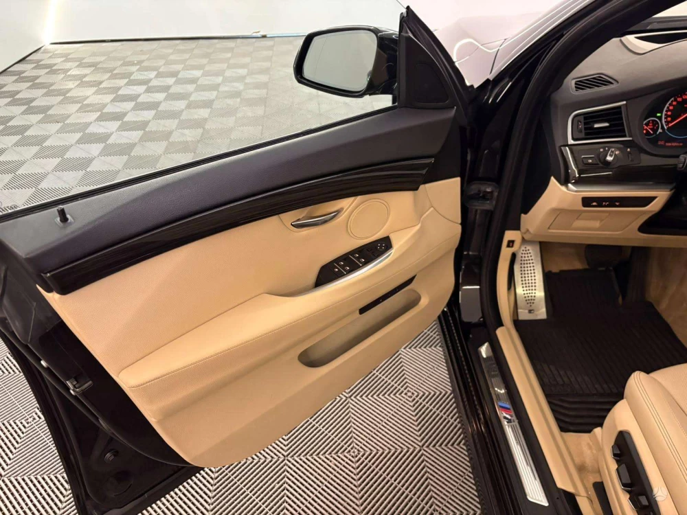 2014 BMW 535 Gran Turismo – nuotrauka 25