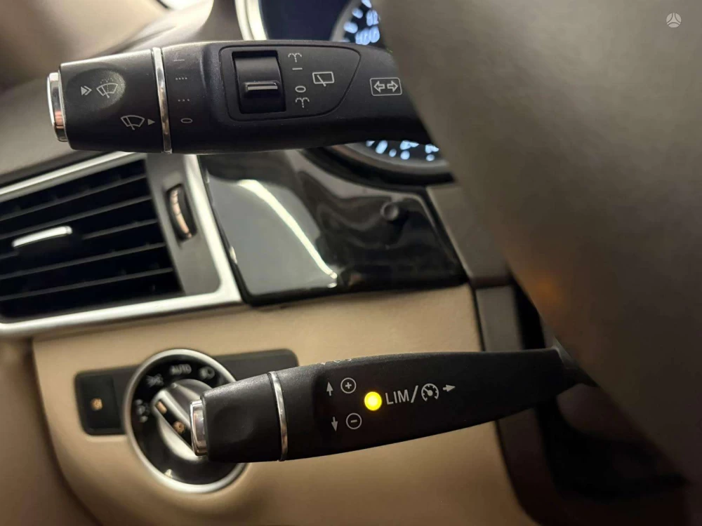 2014 Mercedes-Benz ML350 – nuotrauka 9