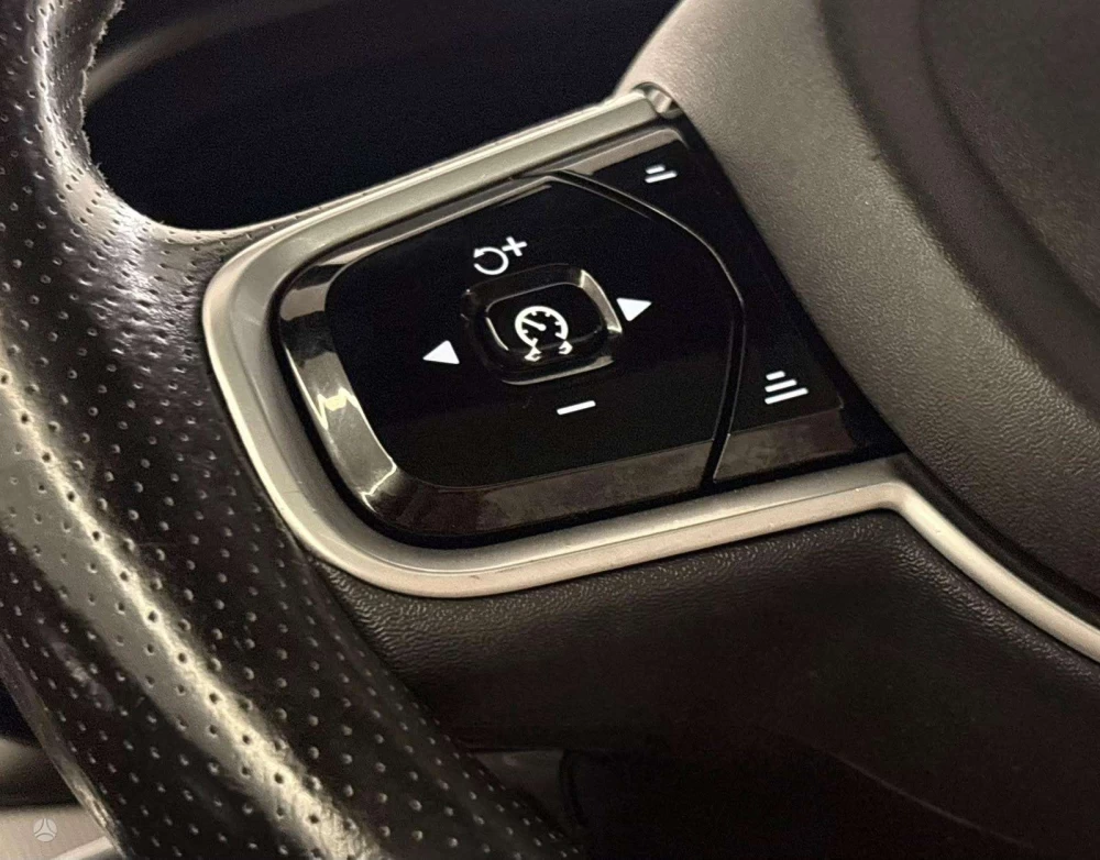 2018 Volvo XC60 – nuotrauka 9
