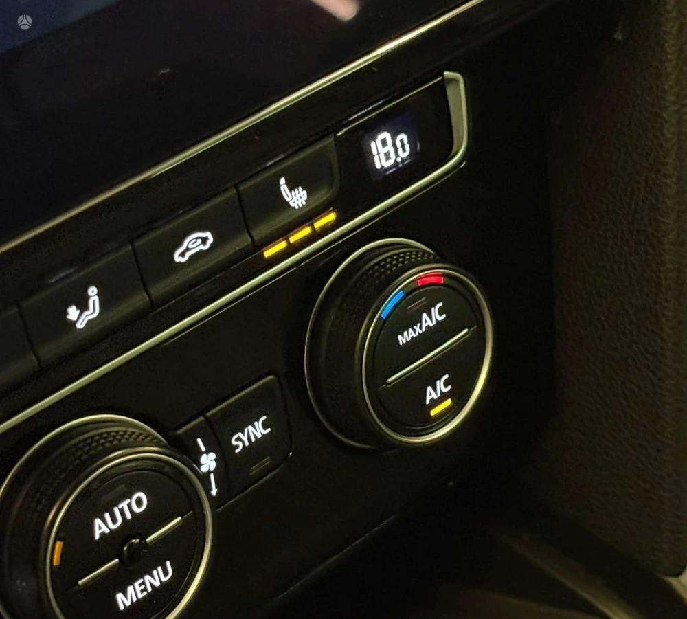 2019 Volkswagen Passat – nuotrauka 14