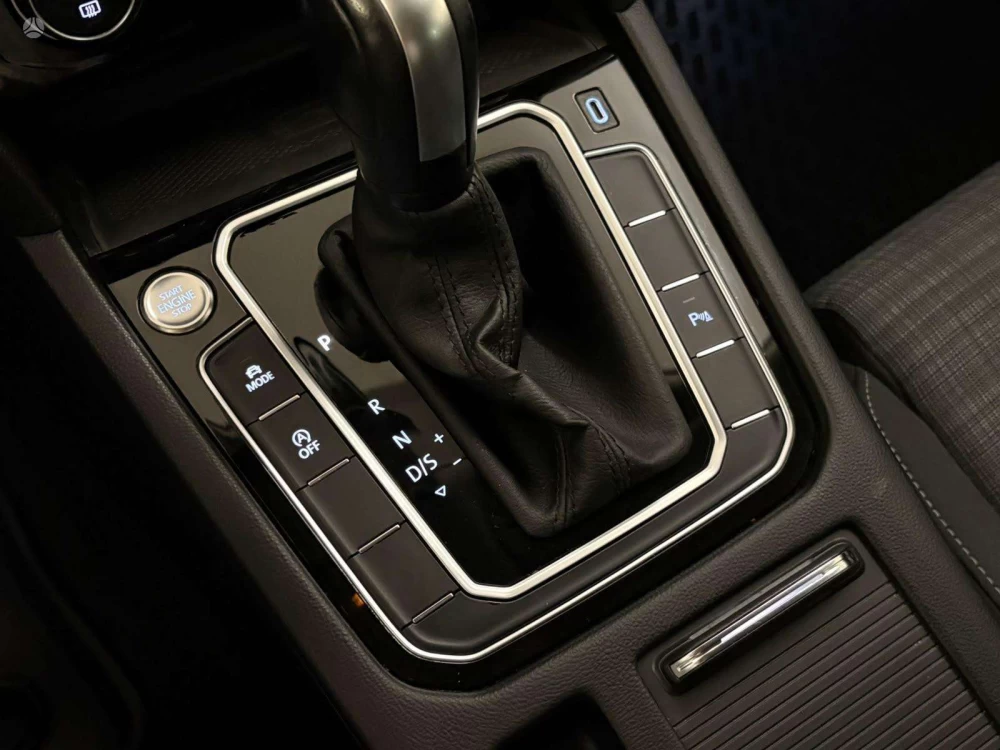 2019 Volkswagen Passat – nuotrauka 16