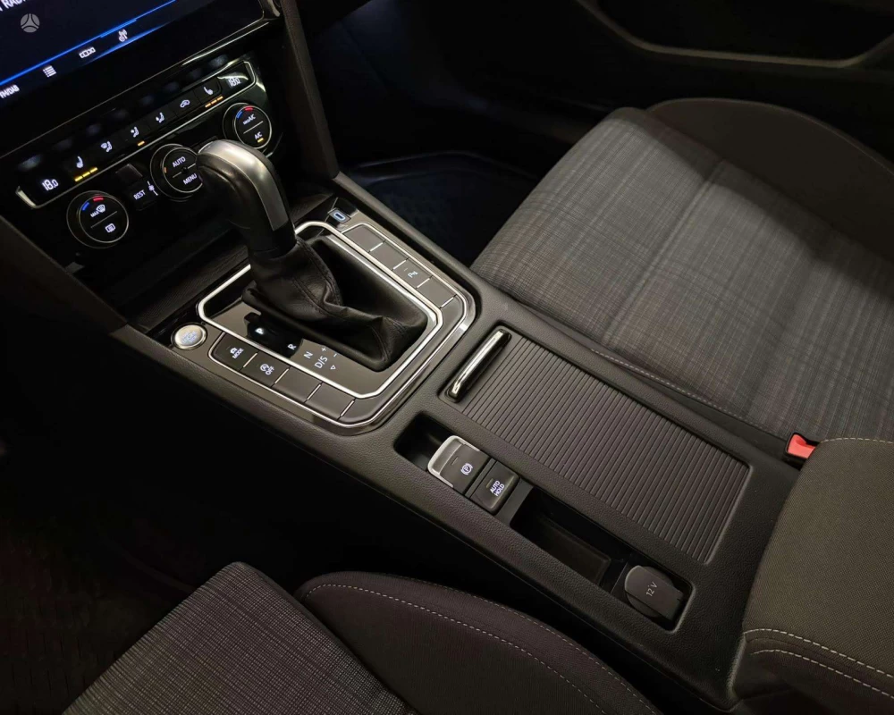 2019 Volkswagen Passat – nuotrauka 20
