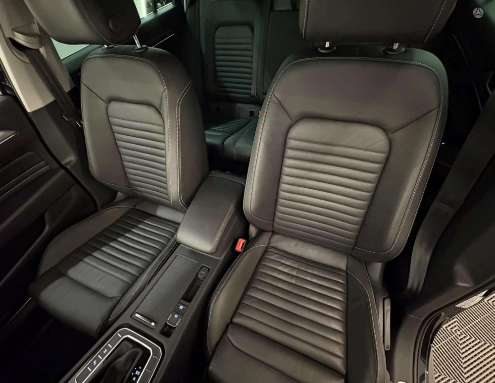 2022 Volkswagen Passat Alltrack – nuotrauka 32