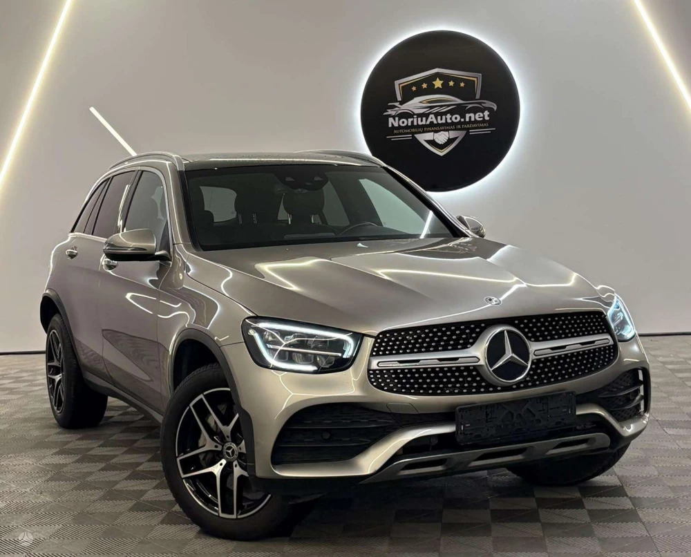 2020 Mercedes-Benz GLC300 – nuotrauka 1
