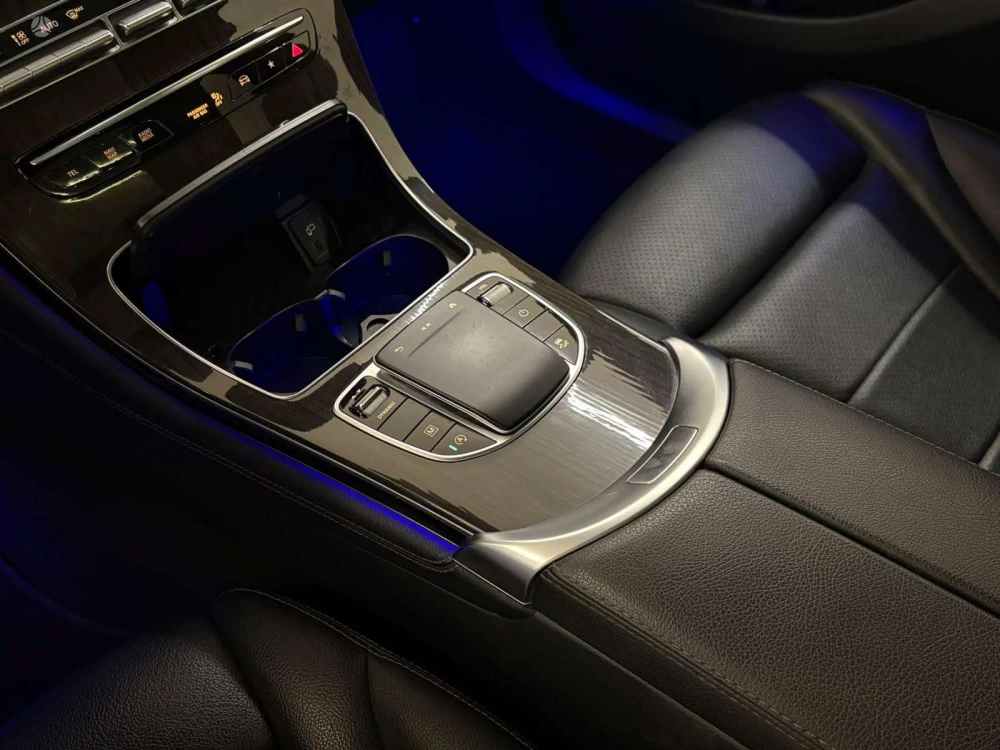 2020 Mercedes-Benz GLC300 – nuotrauka 3