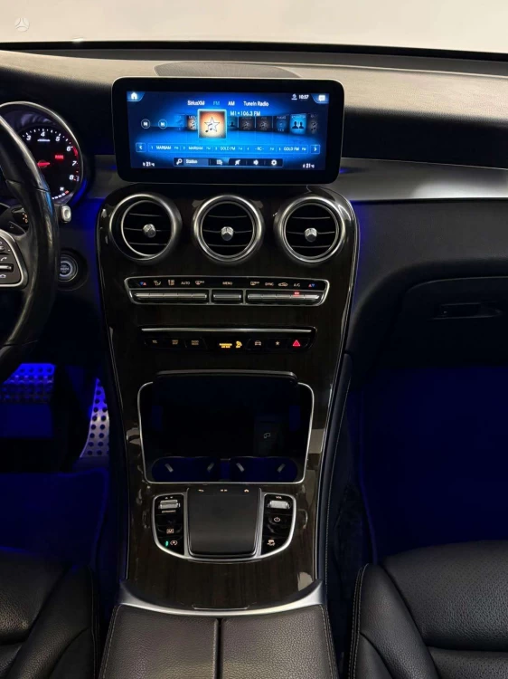 2020 Mercedes-Benz GLC300 – nuotrauka 25