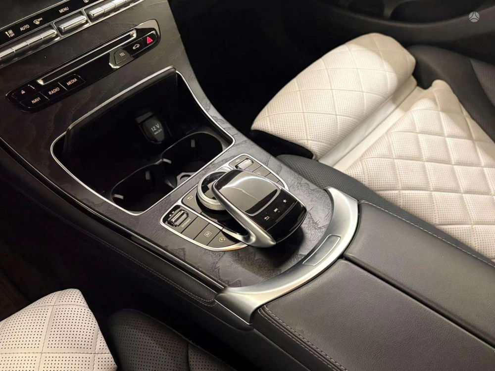 2017 Mercedes-Benz GLC Coupe 220 – nuotrauka 3