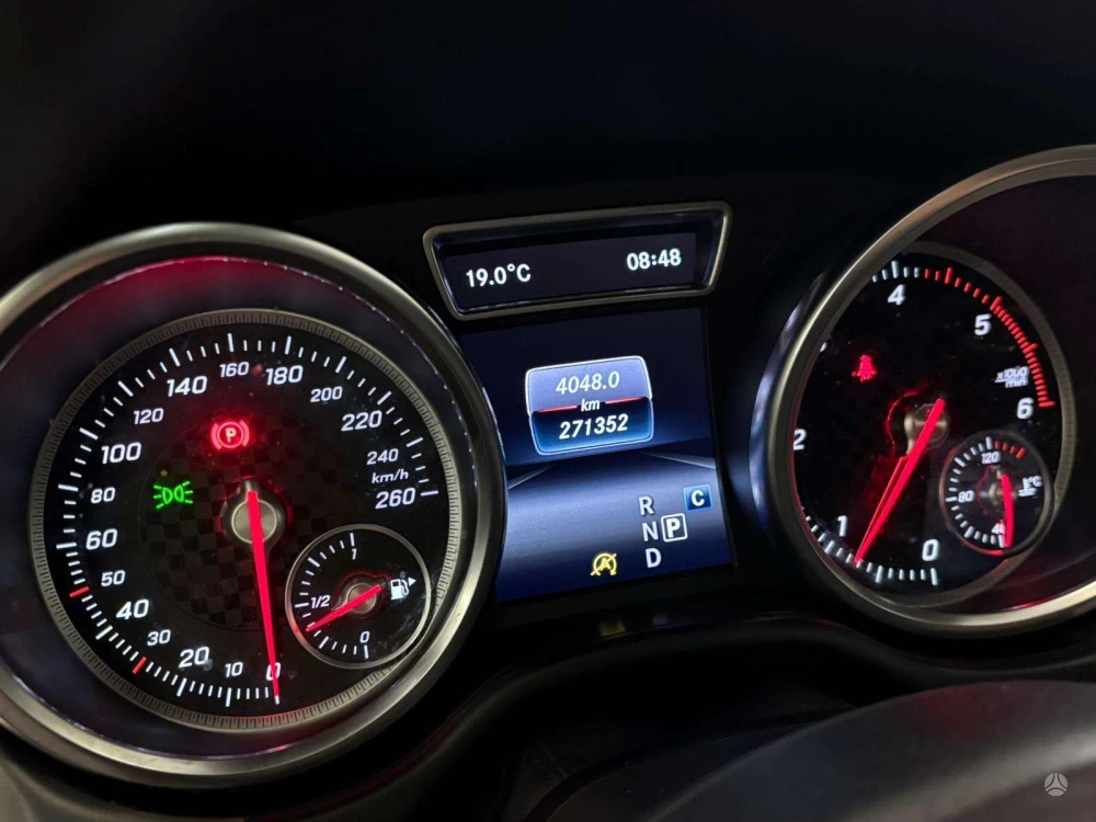 2017 Mercedes-Benz GLE350 – nuotrauka 14