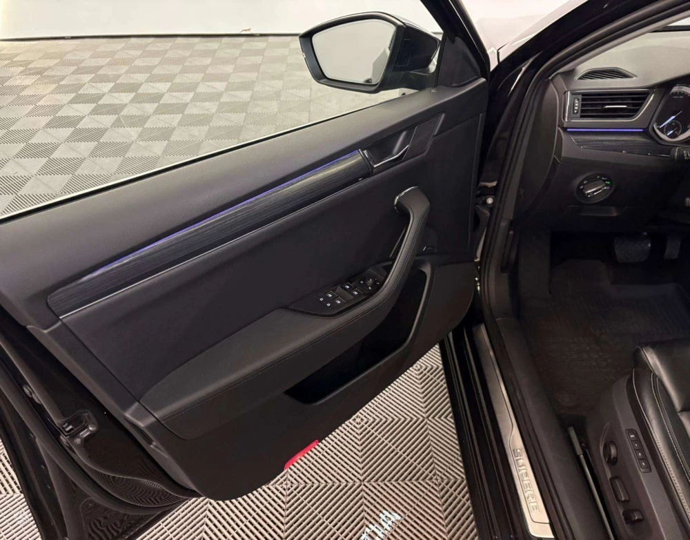 2019 Skoda Superb – nuotrauka 6