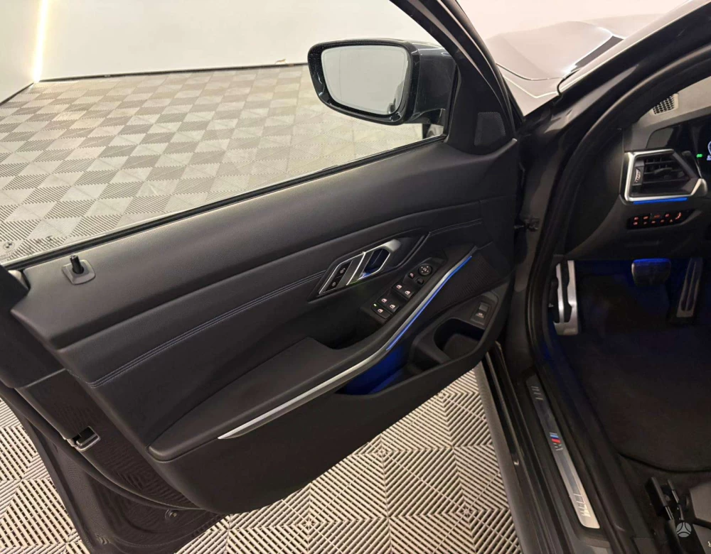2021 BMW 320 – nuotrauka 24