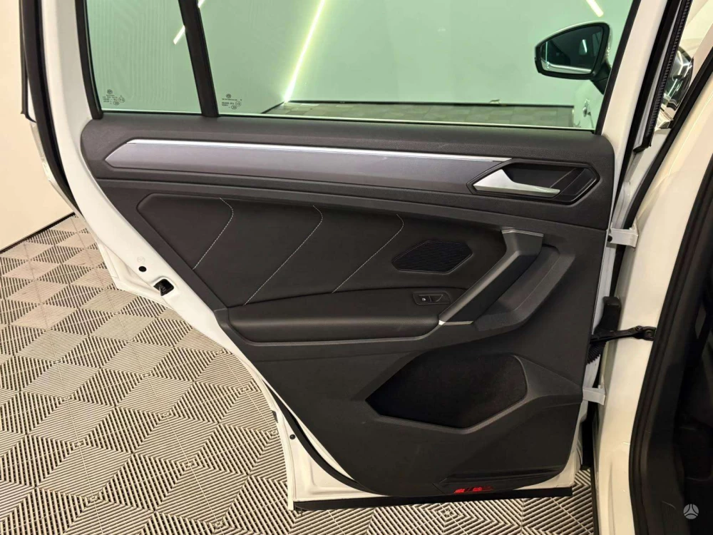 2017 Volkswagen Tiguan – nuotrauka 26