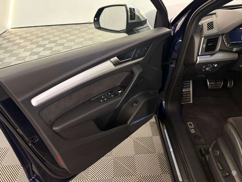 2017 Audi SQ5 – nuotrauka 33