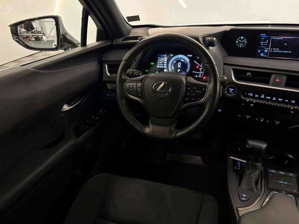2022 Lexus UX 250h – nuotrauka 18