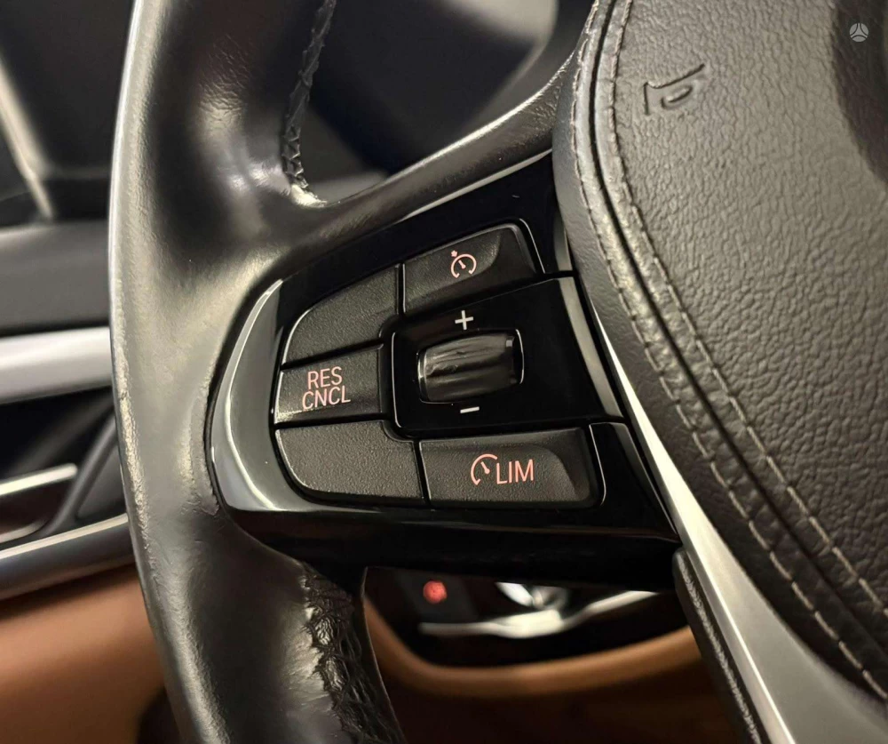 2017 BMW 520 – nuotrauka 11