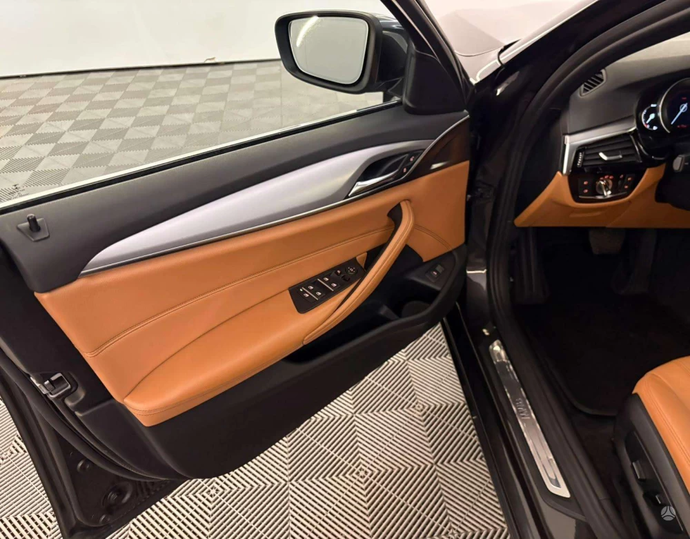 2017 BMW 520 – nuotrauka 23