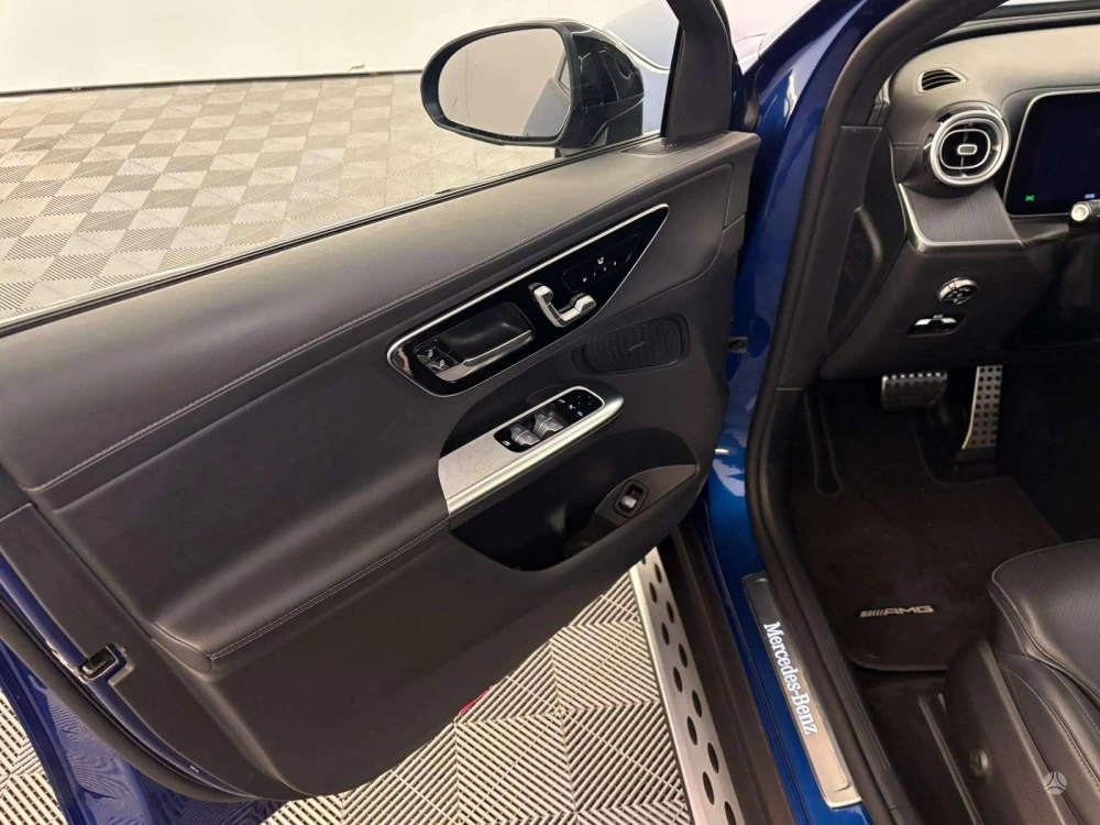 2023 Mercedes-Benz GLC300 – nuotrauka 26