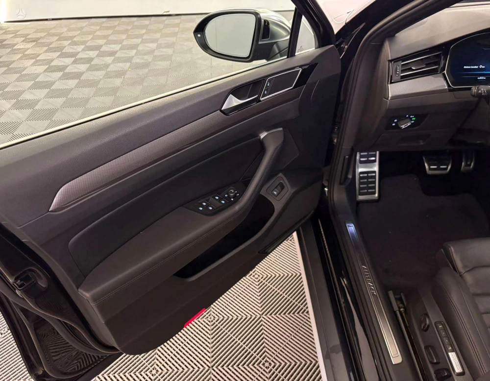 2016 Volkswagen Passat Alltrack – nuotrauka 29