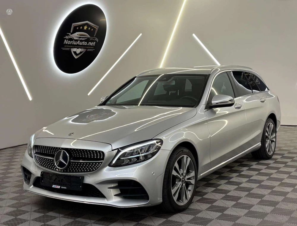2019 Mercedes-Benz C300 – nuotrauka 13
