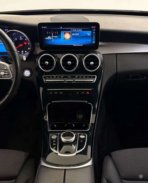 2019 Mercedes-Benz C300 – nuotrauka 18