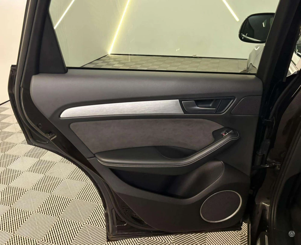 2016 Audi SQ5 – nuotrauka 30
