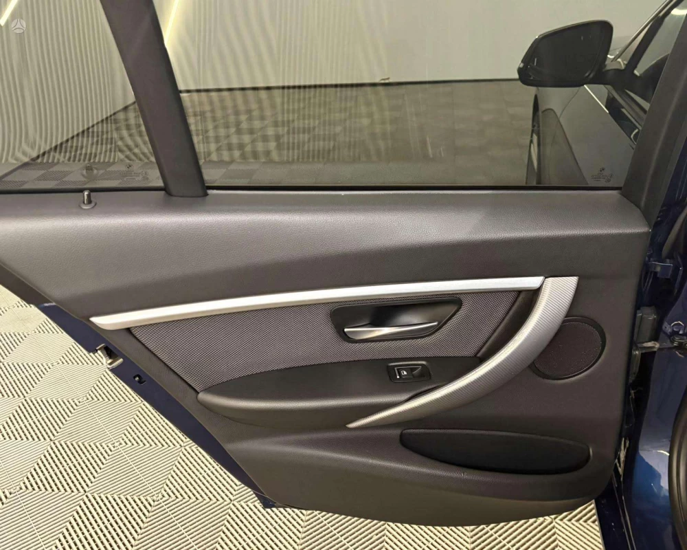 2019 BMW 320 – nuotrauka 23