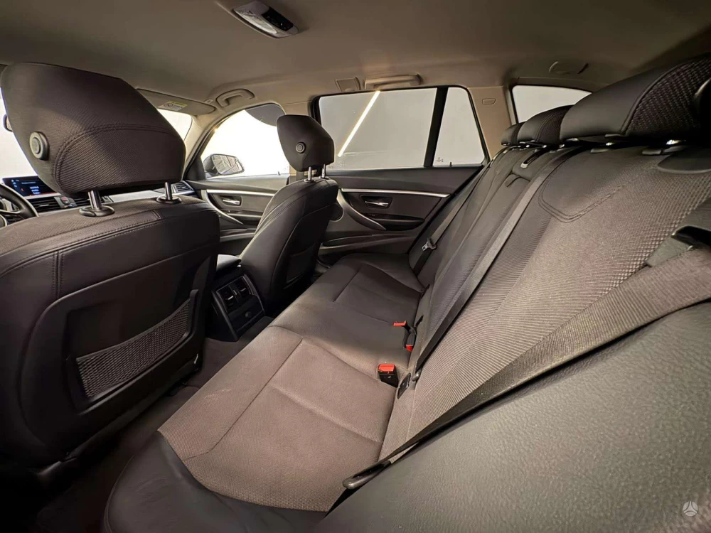 2019 BMW 320 – nuotrauka 24