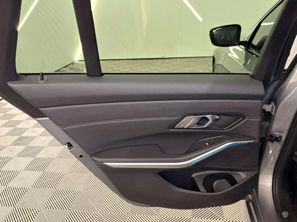 2023 BMW 320 – nuotrauka 34