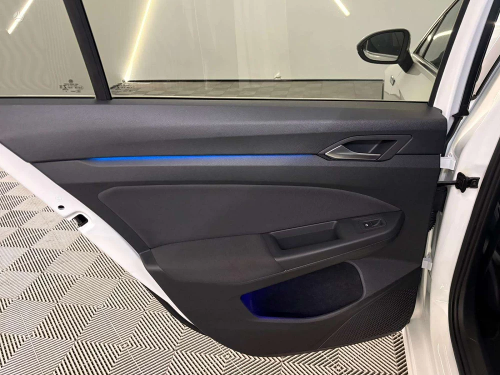 2020 Volkswagen Golf – nuotrauka 22
