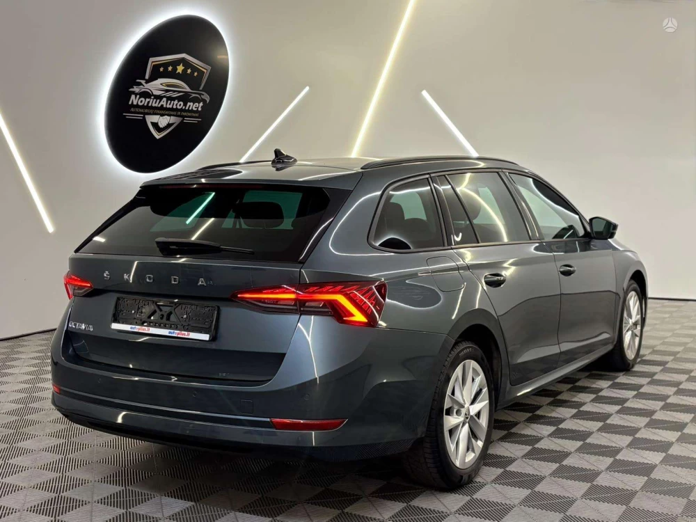 2021 Skoda Octavia – nuotrauka 29