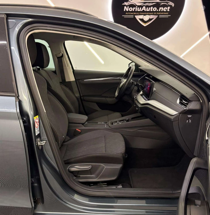 2021 Skoda Octavia – nuotrauka 30
