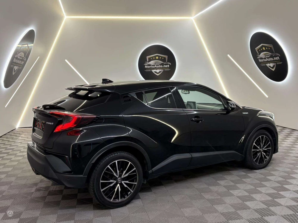 2017 Toyota C-HR – nuotrauka 13