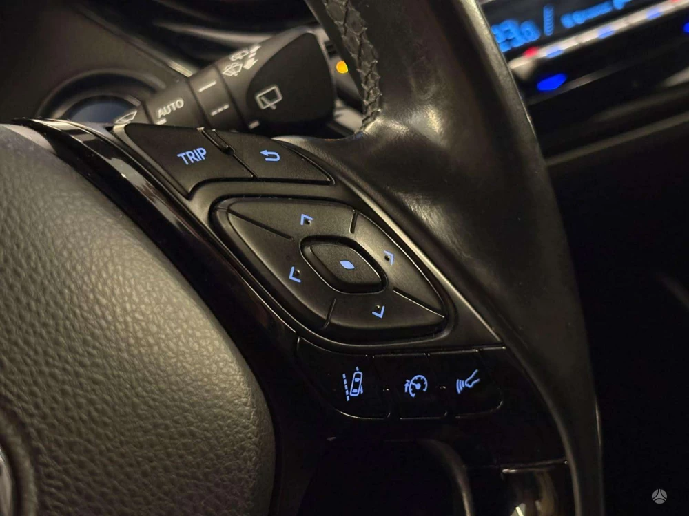 2017 Toyota C-HR – nuotrauka 15