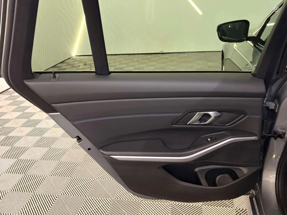 2022 BMW 320 – nuotrauka 27
