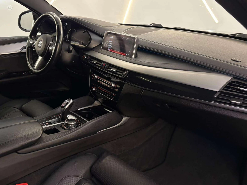 2015 BMW X6 – nuotrauka 23