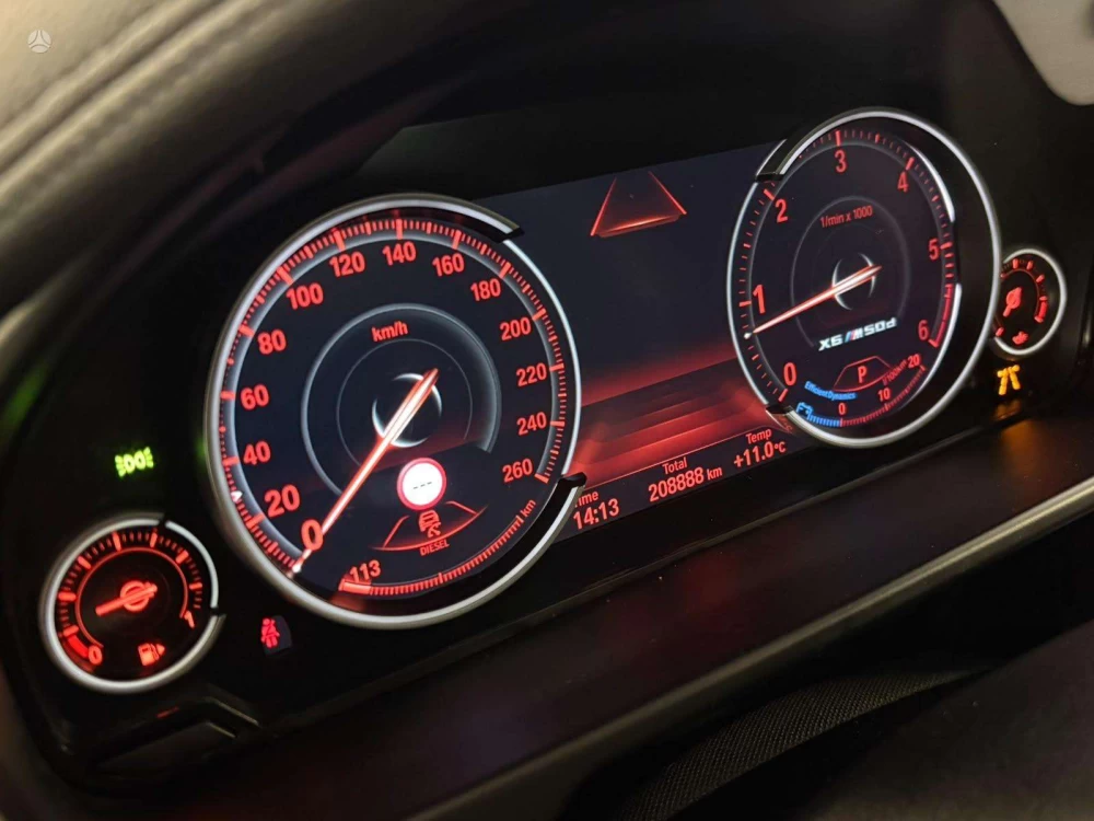 2015 BMW X6 – nuotrauka 31