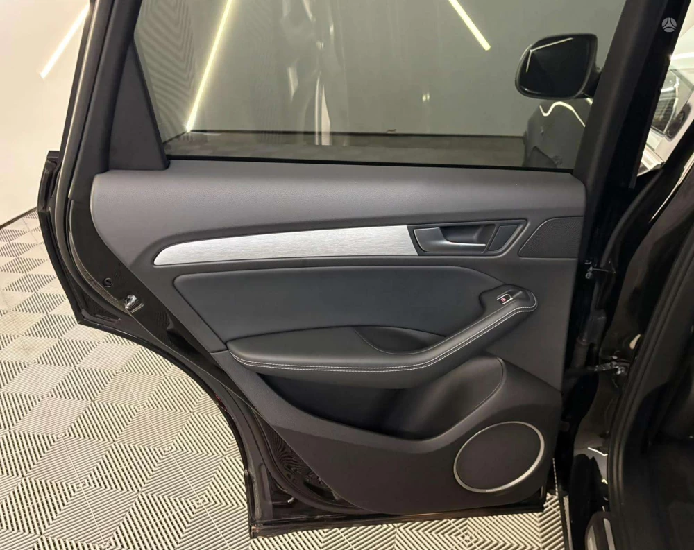 2015 Audi SQ5 – nuotrauka 28