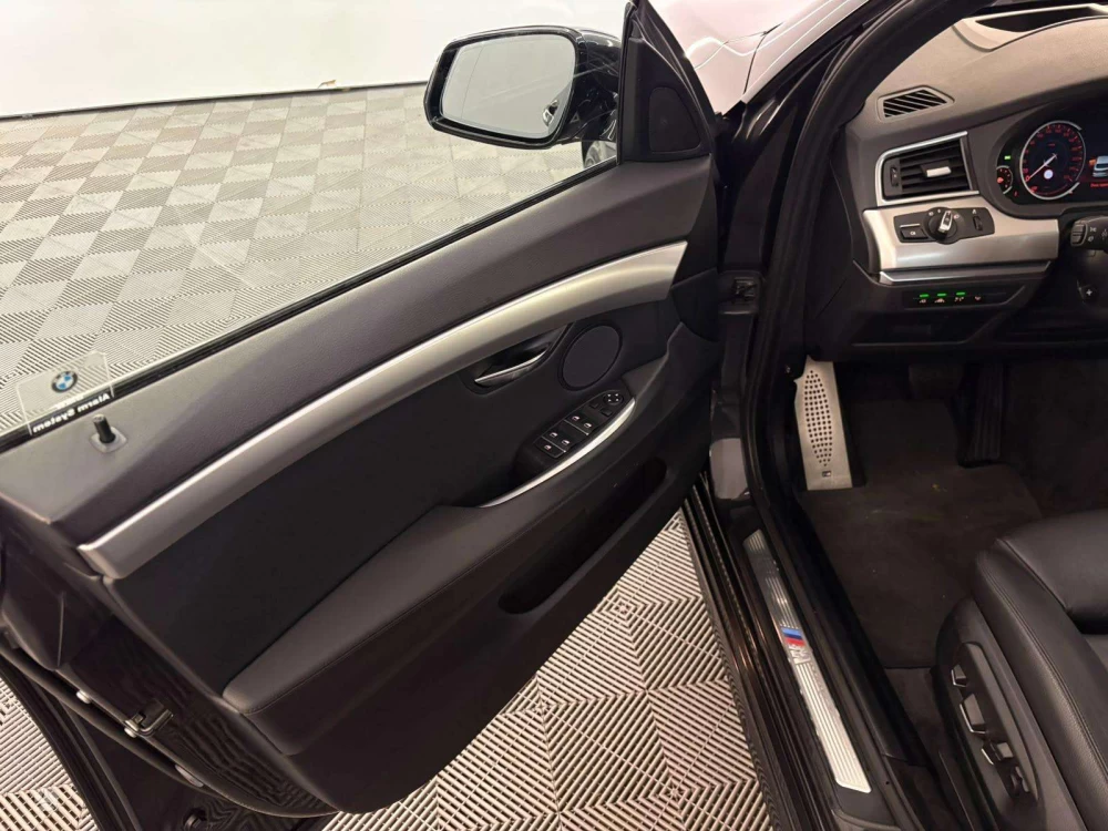 2015 BMW 535 Gran Turismo – nuotrauka 22