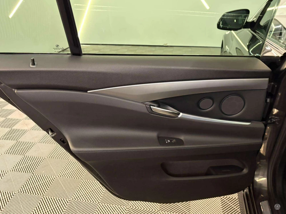 2015 BMW 535 Gran Turismo – nuotrauka 27