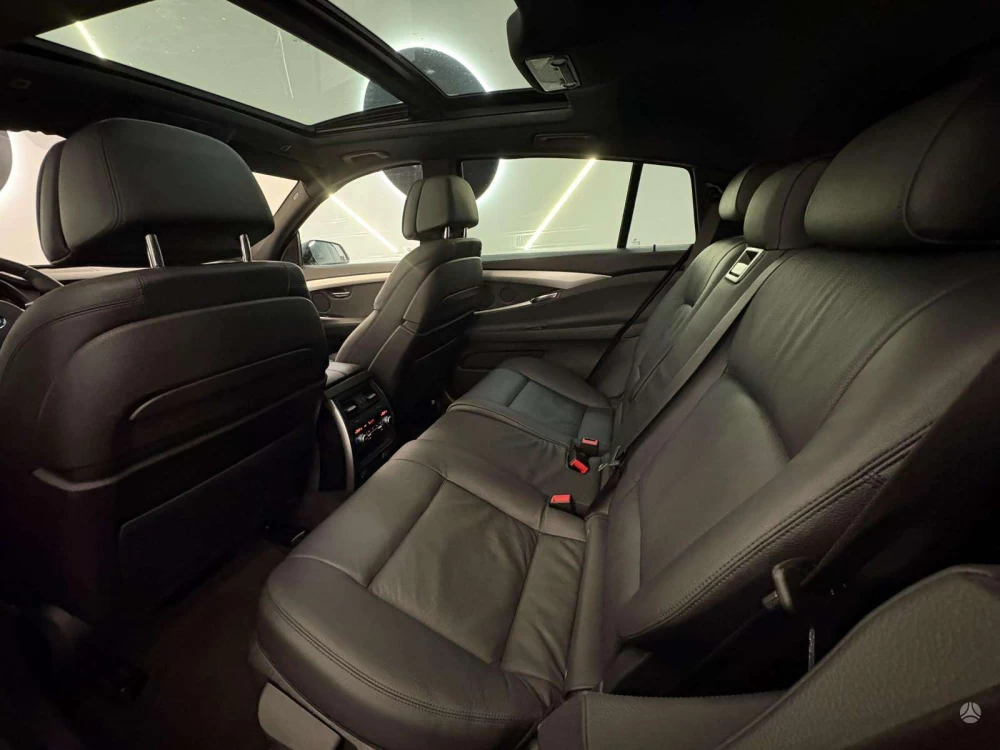 2015 BMW 535 Gran Turismo – nuotrauka 28
