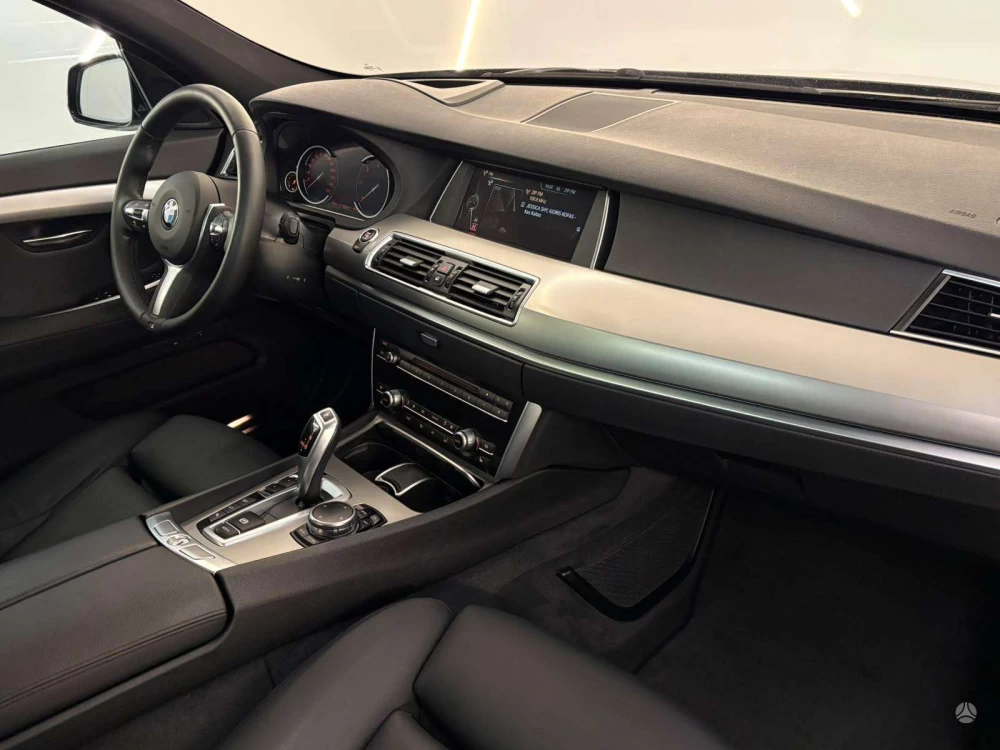2015 BMW 535 Gran Turismo – nuotrauka 30