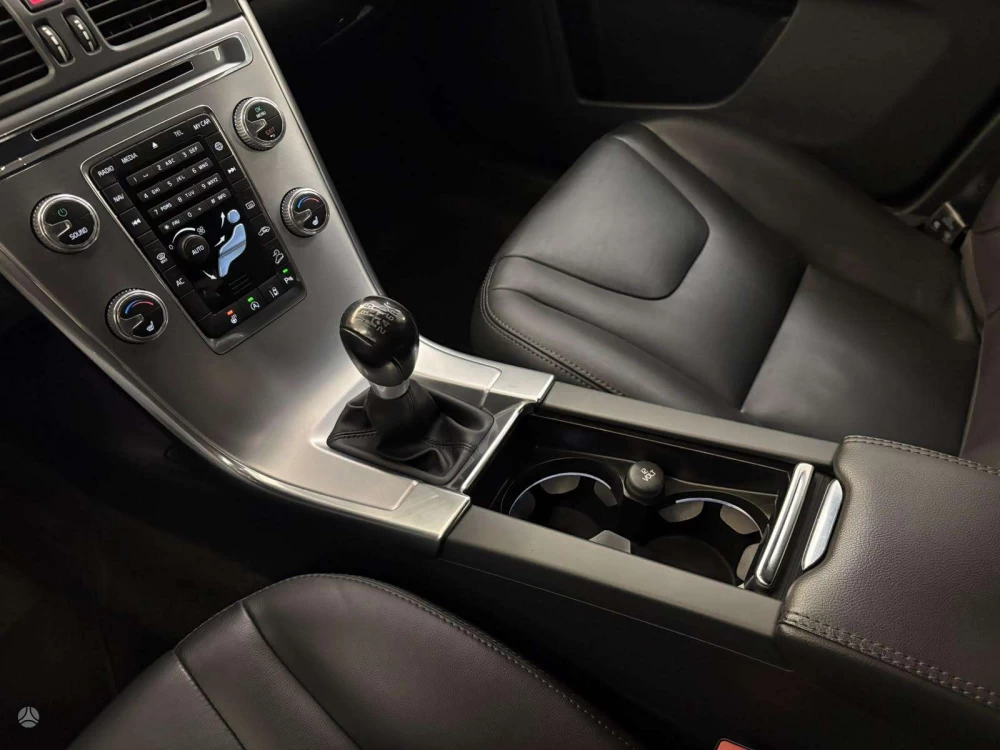 2017 Volvo XC60 – nuotrauka 3