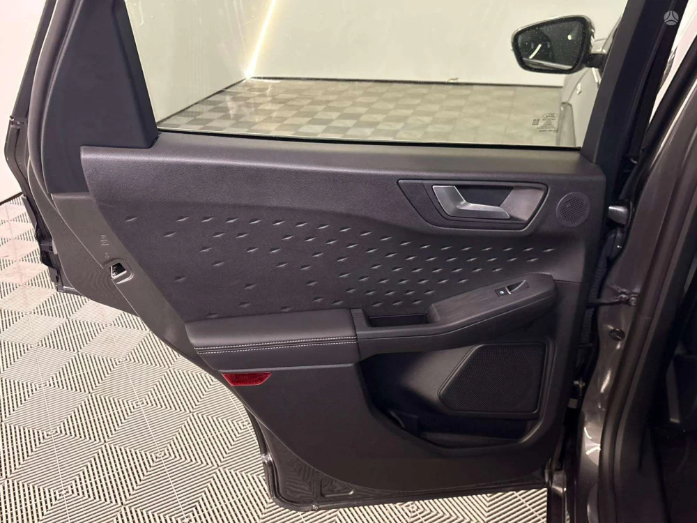 2021 Ford Kuga – nuotrauka 21