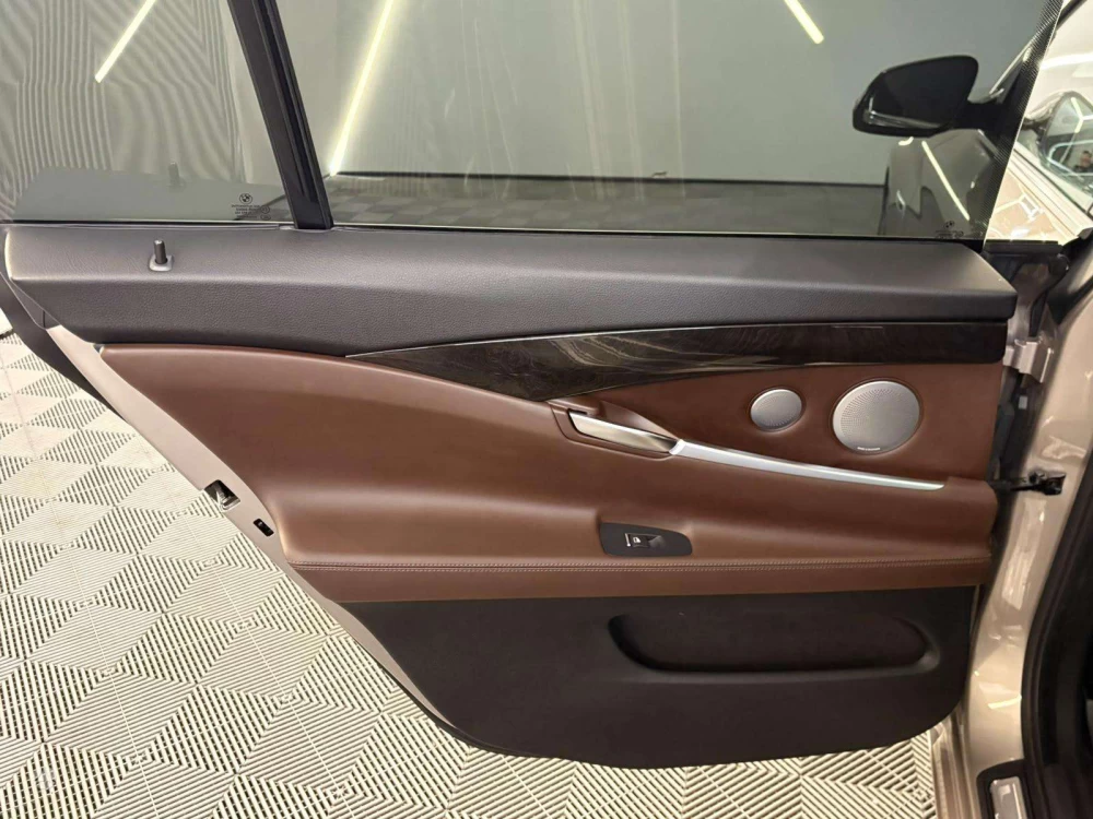 2016 BMW 535 Gran Turismo – nuotrauka 35