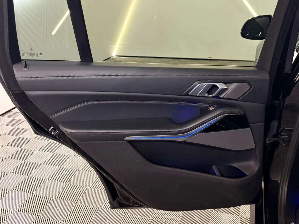2020 BMW X7 – nuotrauka 24