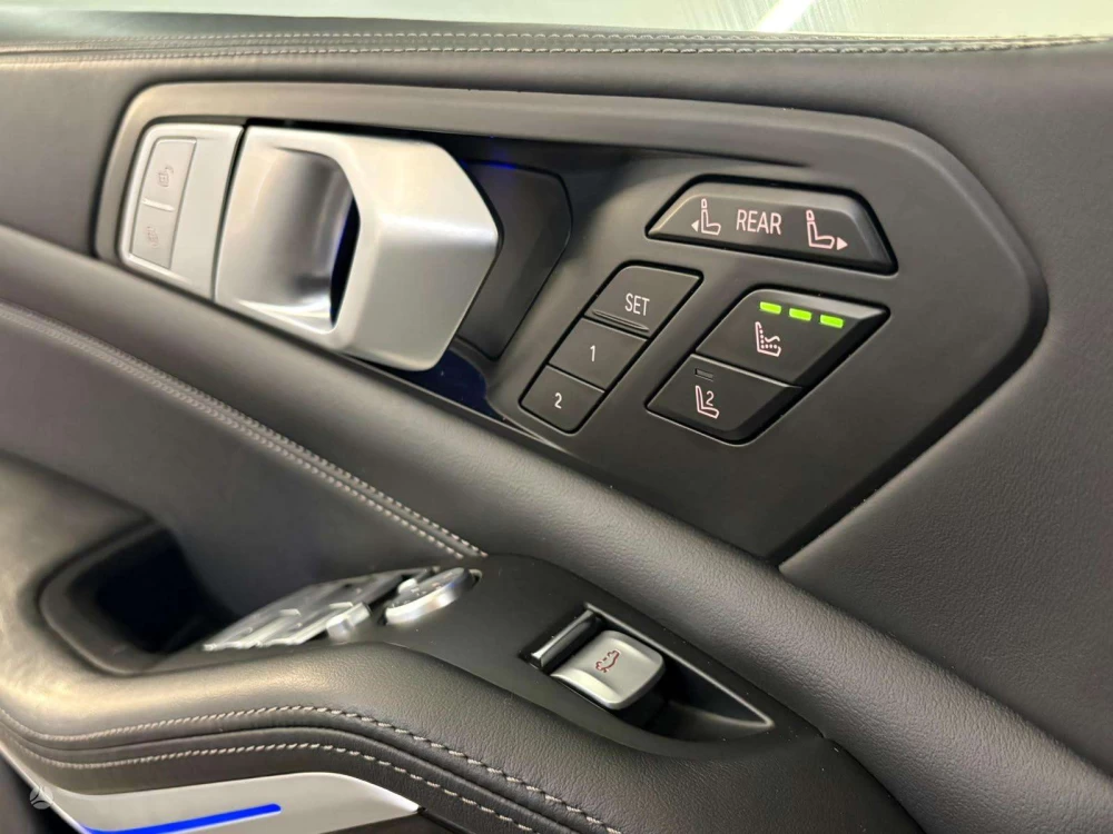 2020 BMW X7 – nuotrauka 38