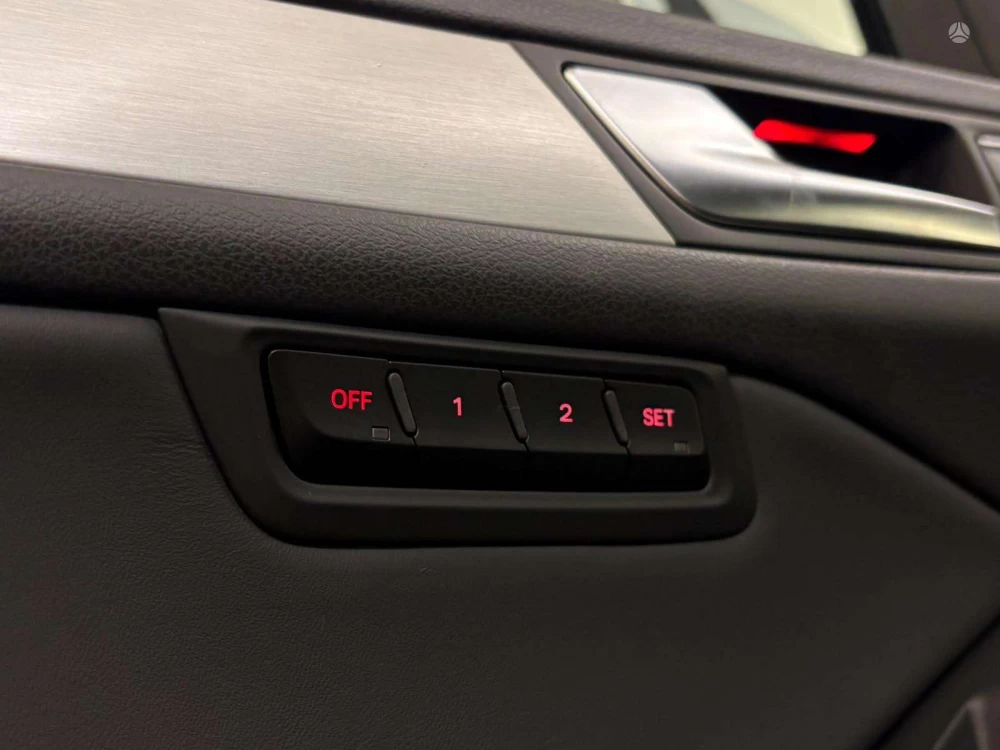 2015 Audi SQ5 – nuotrauka 9