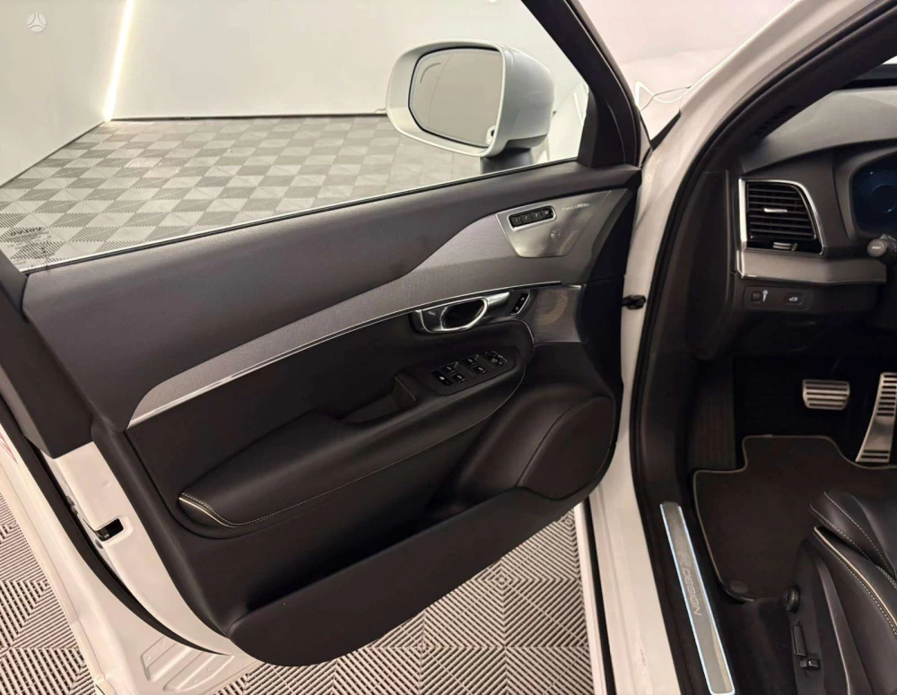 2015 Volvo XC90 – nuotrauka 14