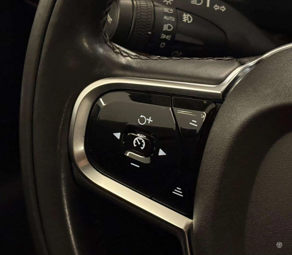 2015 Volvo XC90 – nuotrauka 9