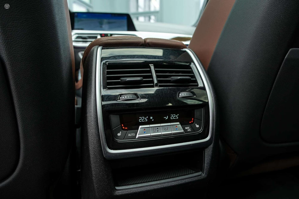 2019 BMW X7 – nuotrauka 37